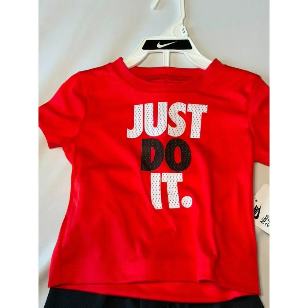 Nike Baby Boys 2-Piece Set T-Shirt & Shorts Red Black 